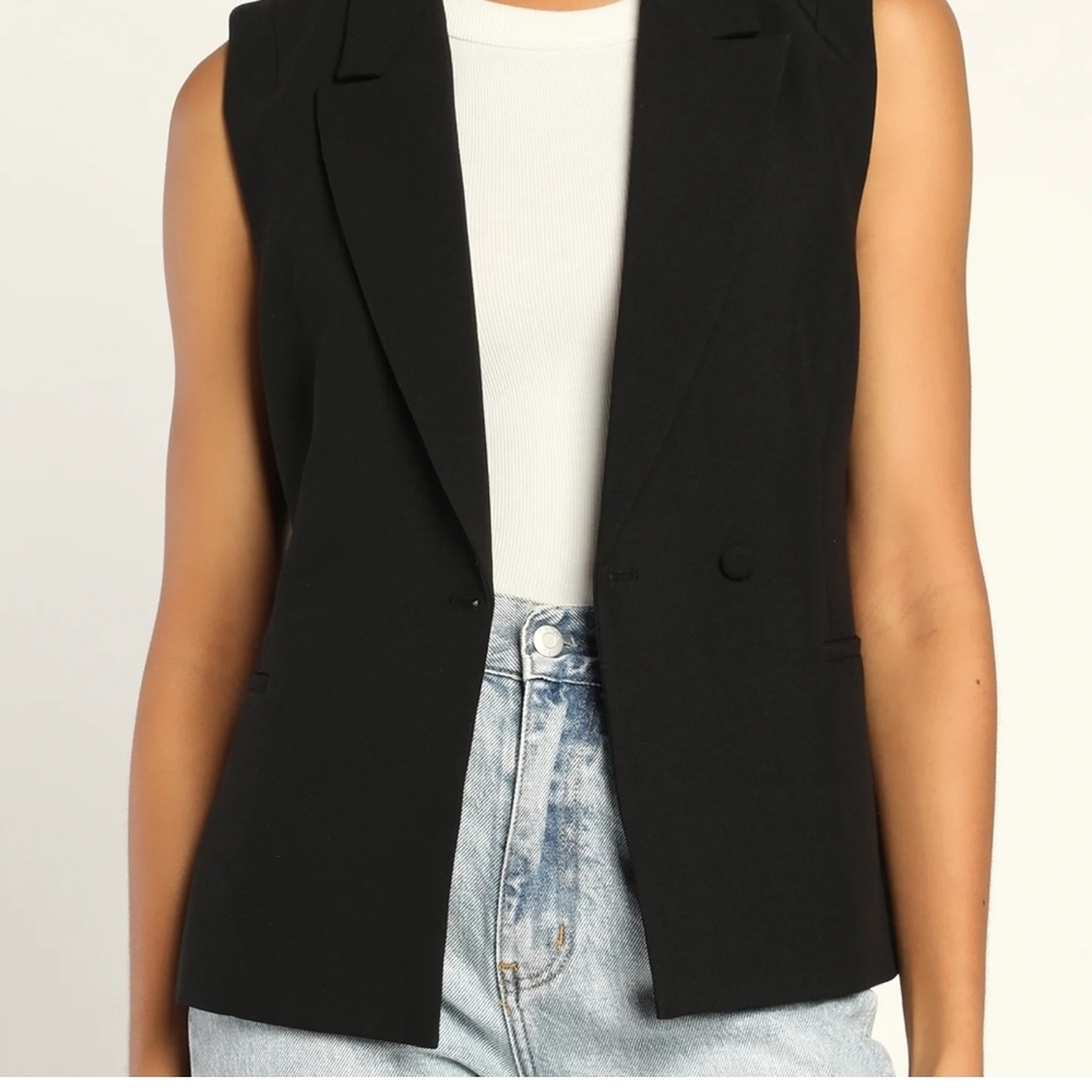 Lulu's Classic Black Sleeveless Vest NWOT